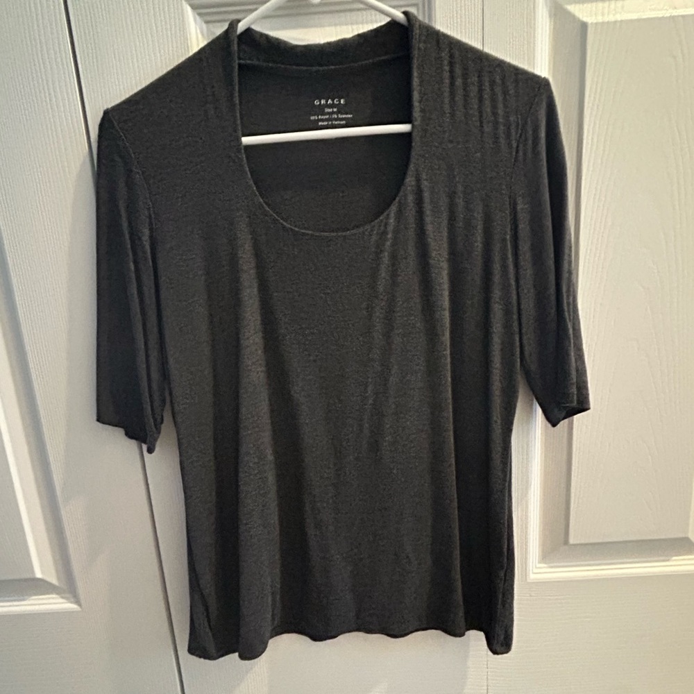 Grace Women’s Gray 3/4-Sleeve Round Neck Top M
